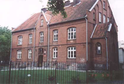 ehemals kath. Krankenhaus St. Josef, heute Biskupiecs Gymnasium